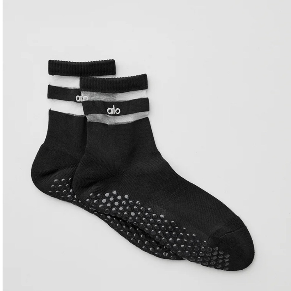 ALO Yoga Women's Pulse Grip Sock